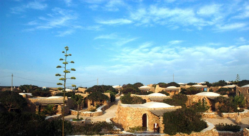 I Dammusi Di Borgo Cala Creta Hotel LMP Kültér fotó
