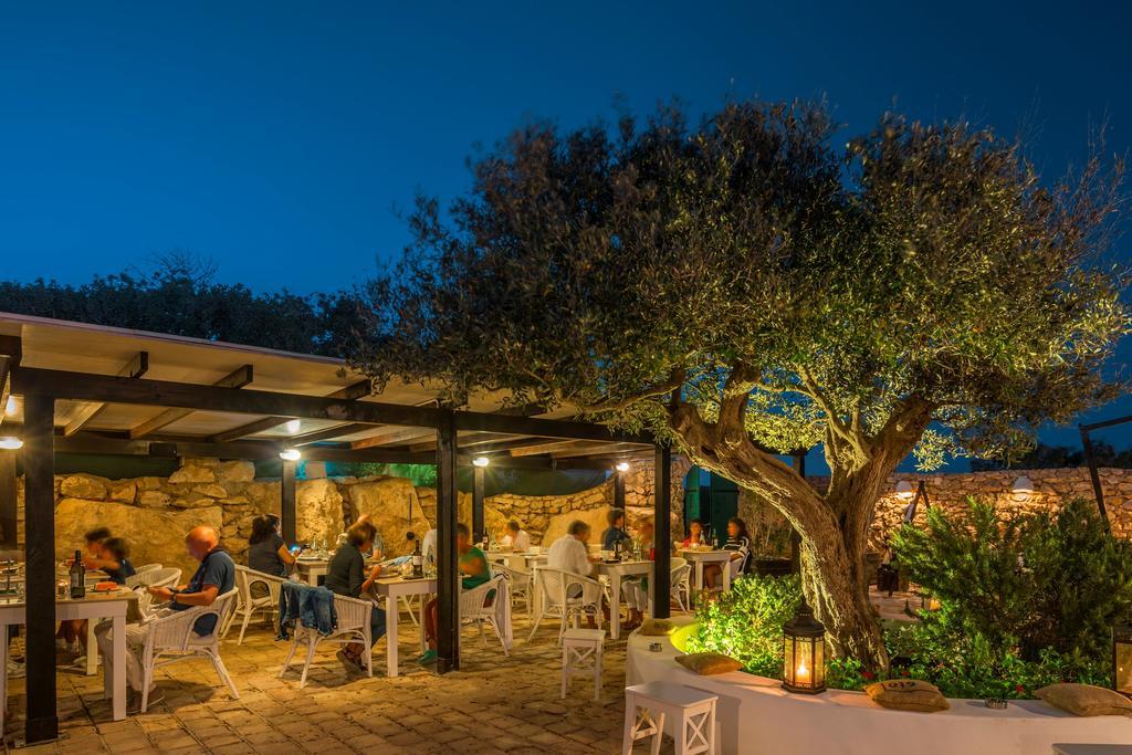 I Dammusi Di Borgo Cala Creta Hotel LMP Kültér fotó