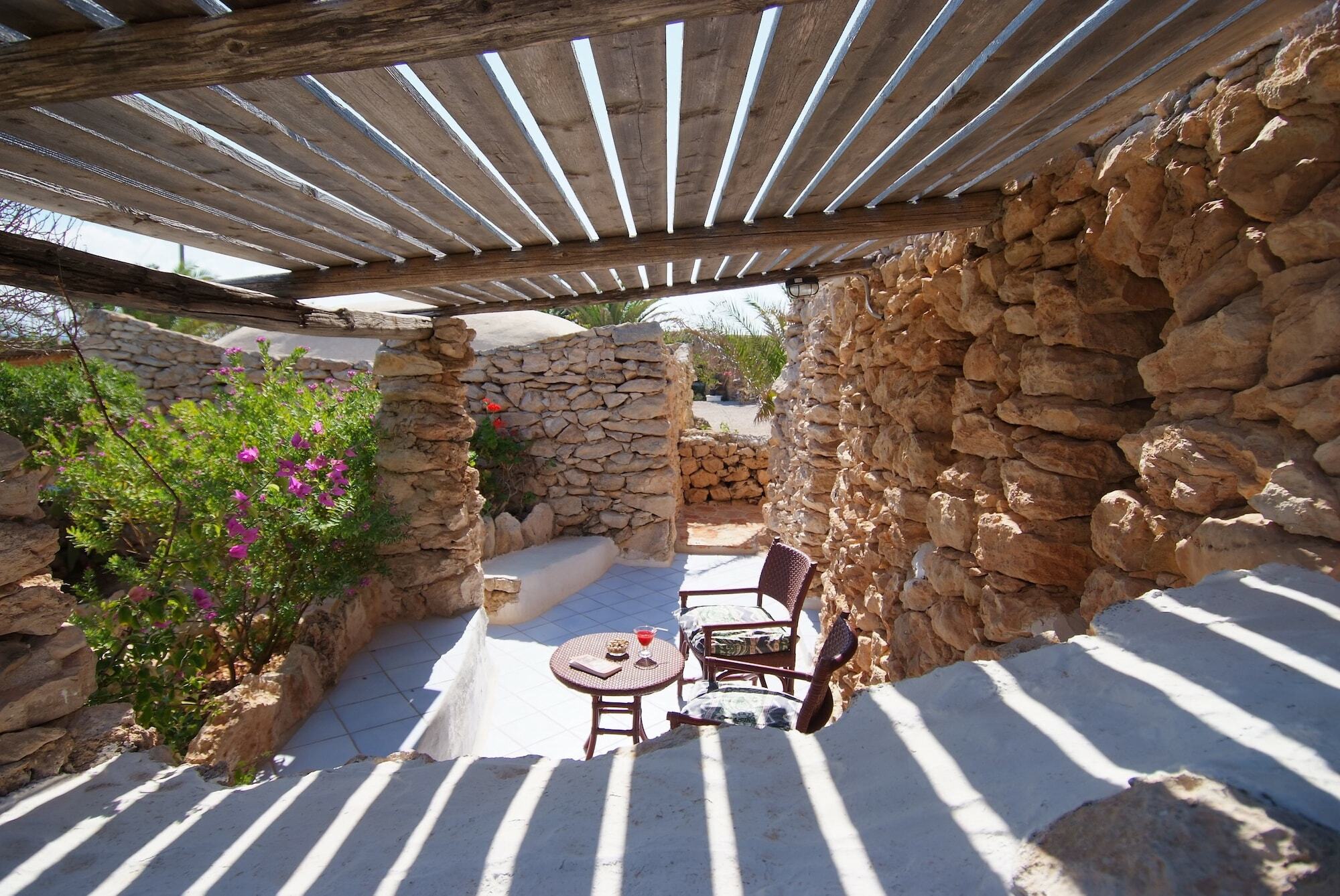 I Dammusi Di Borgo Cala Creta Hotel LMP Kültér fotó
